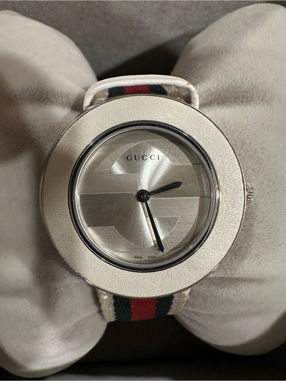 Gucci White Strap Watch with Green and Red Center Stripe - Picture 3 of 10